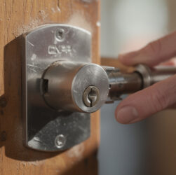 découvrez les critères essentiels d'évaluation des serrures sécurisées certifiées par le label cnpp pour garantir la fiabilité et la protection optimale de vos accès.